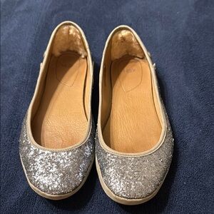 UGG Silver Dress Shoes with Glitter Finish
